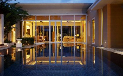 Centara Grand West Sands
