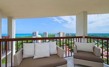 Naples Grande Balcony 2