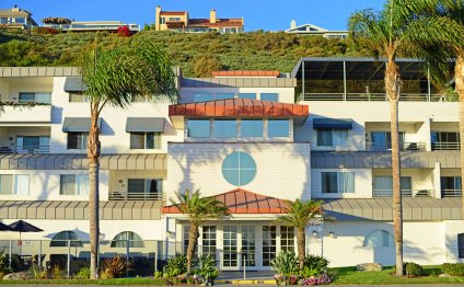 Riviera Beach and Spa Resort Capistrano